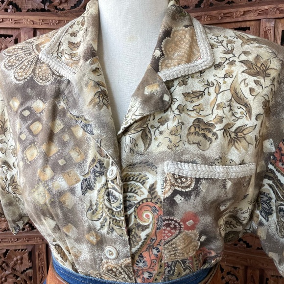 Vintage Paisley Floral Printed Button Down Blouse with Crochet Trim Boho Western - Picture 4 of 12